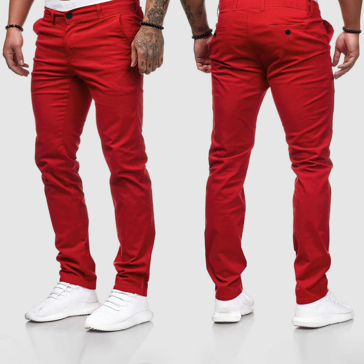 Comfortabele herenbroek: een slim-fit chino die elke outfit een stijlvolle touch geeft.