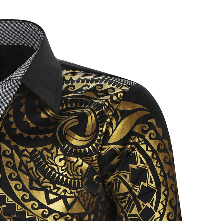 Comfortabel en stijlvol slim fit herenoverhemd met gouden accenten en lange mouwen voor een moderne look.