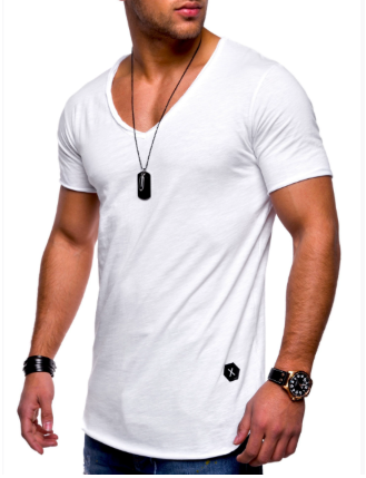 Comfortabel heren T-shirt met V-hals en slim fit. Essentieel voor dagelijks gebruik en een casual moderne outfit.