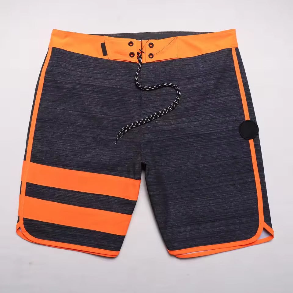 Robuuste heren surfshorts voor zomeravonturen. Sneldrogend en waterafstotend, perfect voor actieve watersport.