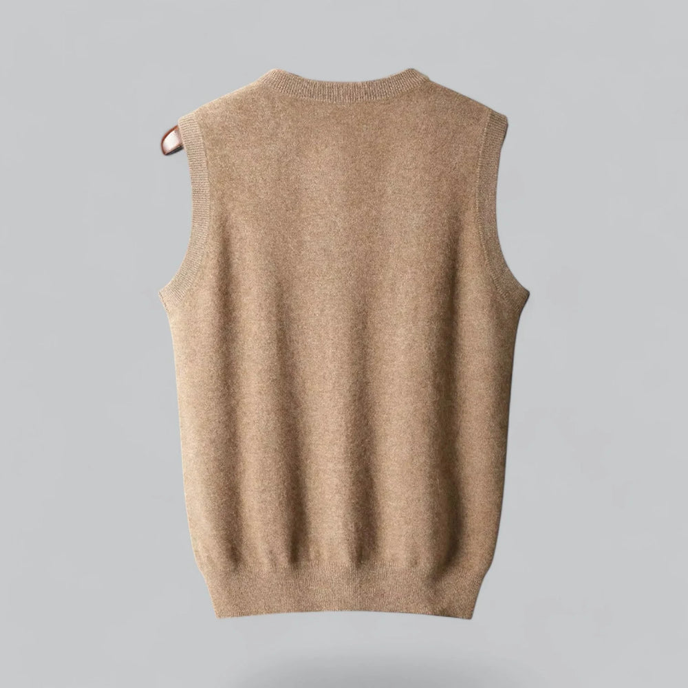 Stijlvol heren vest met v-hals, perfect voor gelaagde herfstmode. Zacht en comfortabel voor elke gelegenheid.