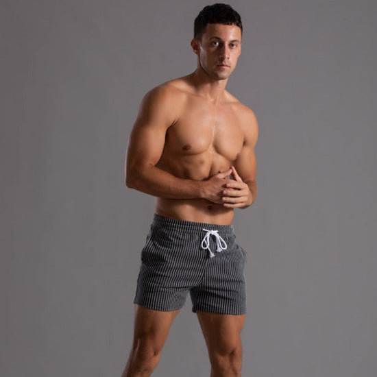 Ademende heren fitness shorts, sneldrogend en comfortabel voor elke sportsessie.