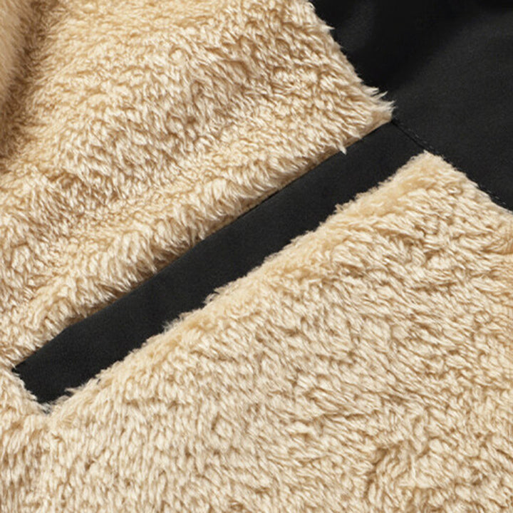 Casual heren bodywarmer met bontafwerking, warm en lichtgewicht, onmisbaar in nieuwe winterkleding collectie.