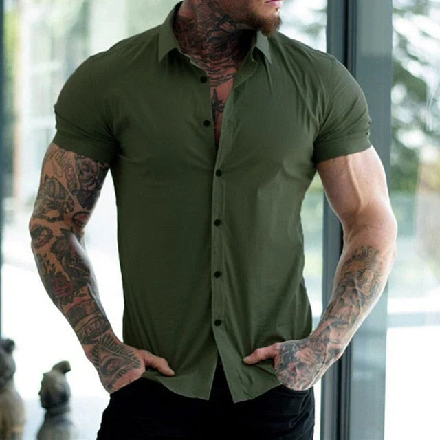 Comfortabel heren stretch overhemd korte mouwen. Strakke pasvorm, ideaal voor zomerse zakelijke of casual outfits.
