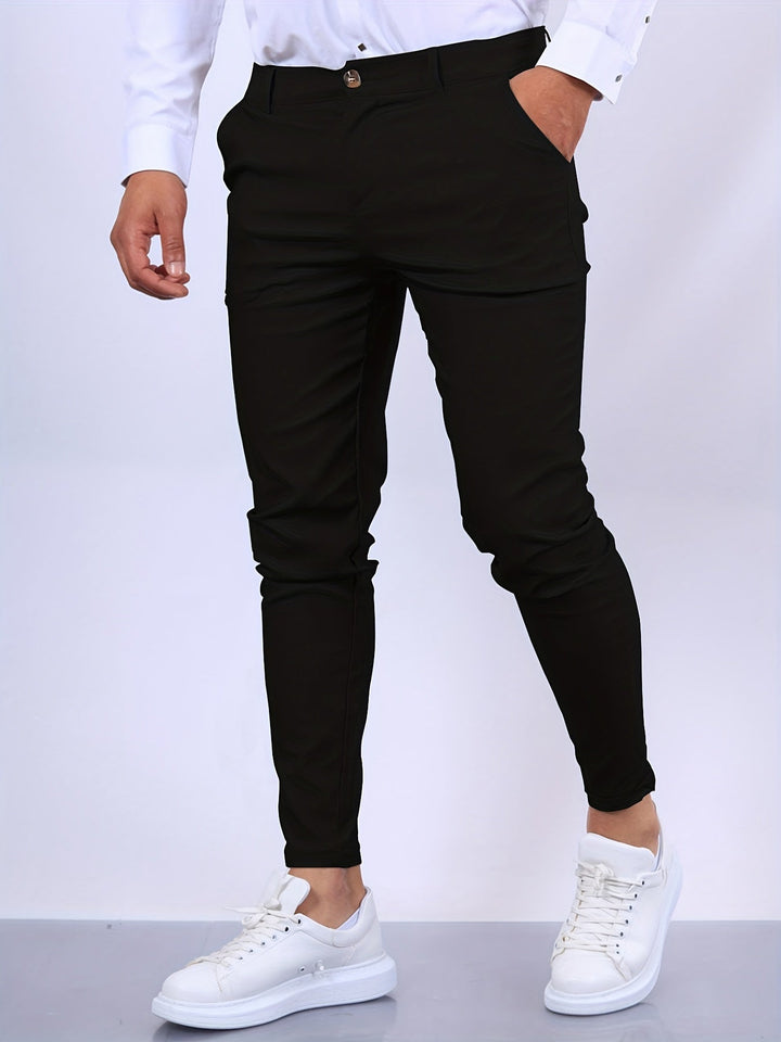 Modieuze heren stretch skinny broek, biedt ultiem comfort en een slanke pasvorm.