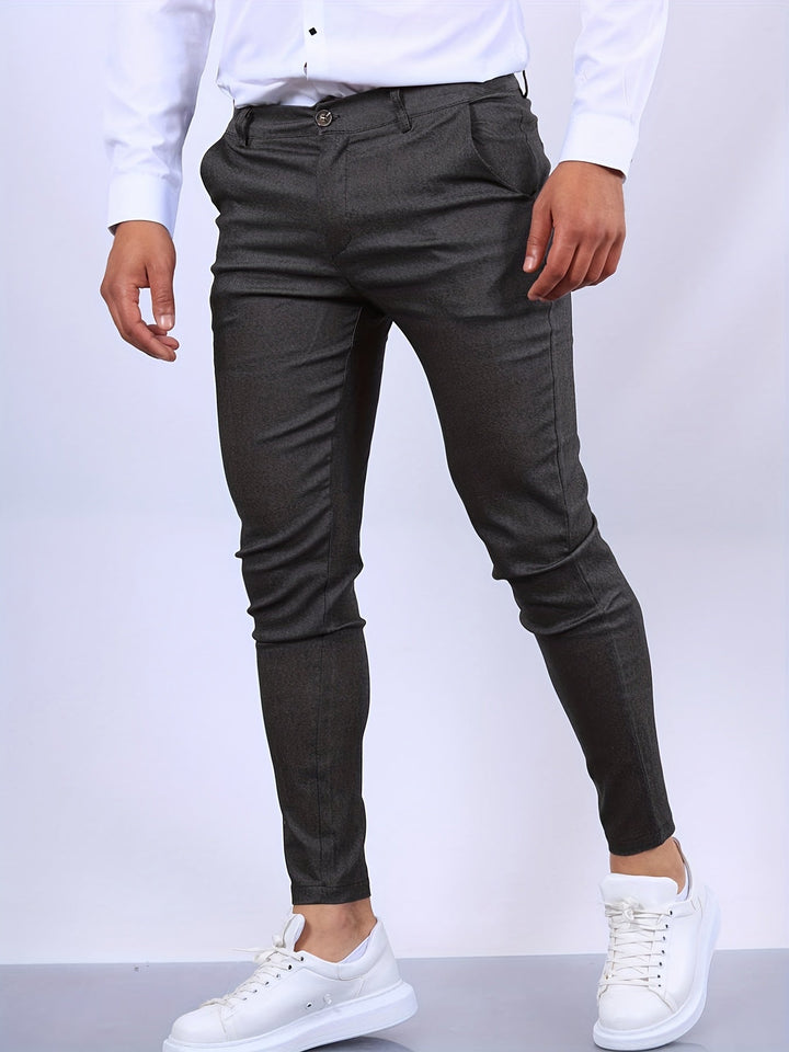 Comfortabele mannen stretch skinny broek, kledingstuk voor dagelijkse stijl en bewegingsvrijheid.