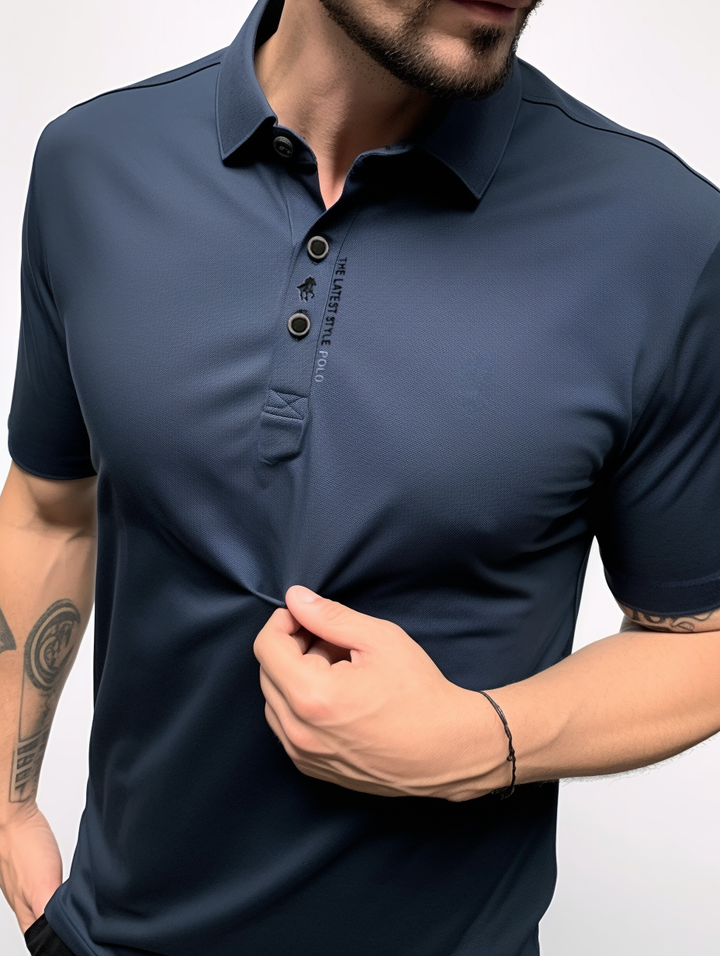 Stijlvol roze herenpolo, strijkvrij en kreukvrij; een must-have voor casual herenmode.
