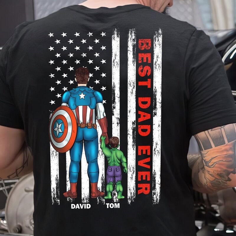 Heren T-shirt 'Beste Papa Ooit' met ronde hals, een gepersonaliseerd vaderdag cadeau voor papa. Uniek en stijlvol.