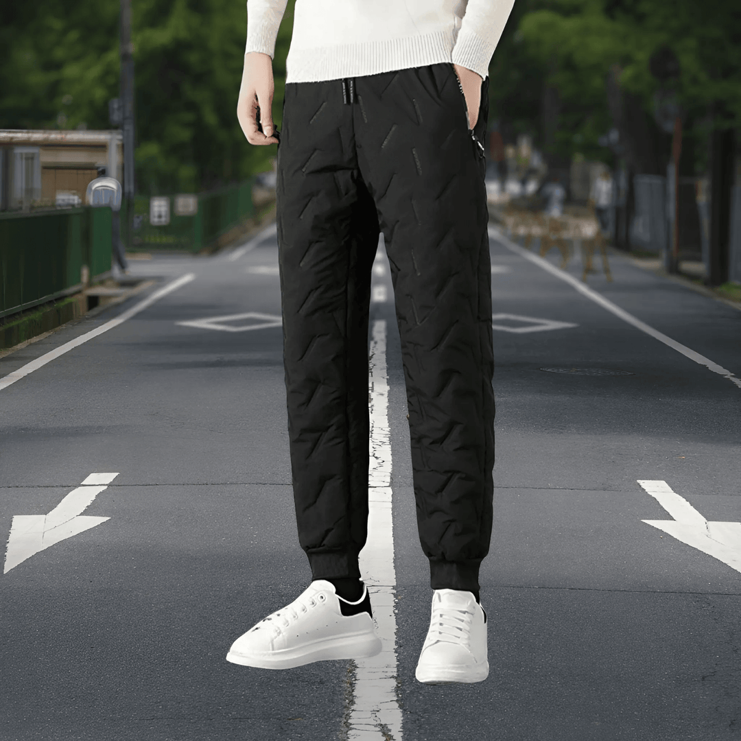 Comfortabele heren thermobroek voor outdoor, waterdicht en ademend, met warme fleece voering.