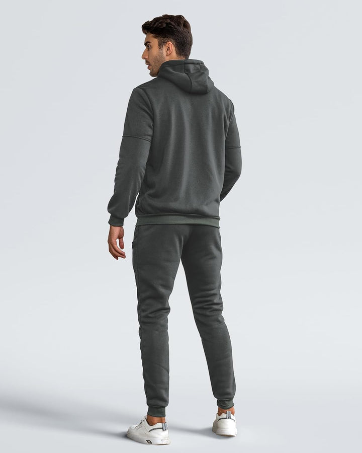 Zacht aanvoelend heren trainingspak, comfortabele pullover en joggingbroek voor elke dag.