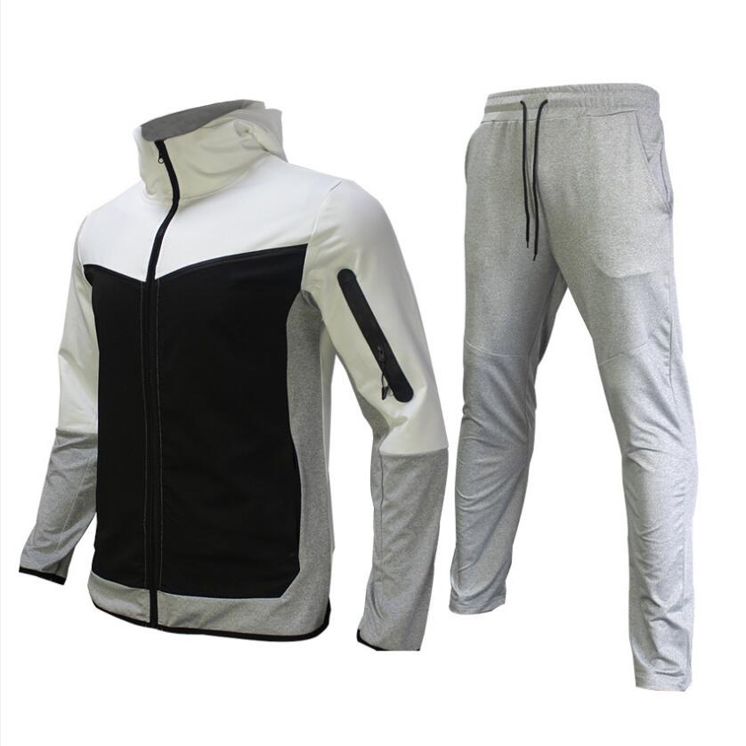 Stijlvol Taavi heren trainingspak outfitset, comfortabel en veelzijdig voor sport of ontspanning.