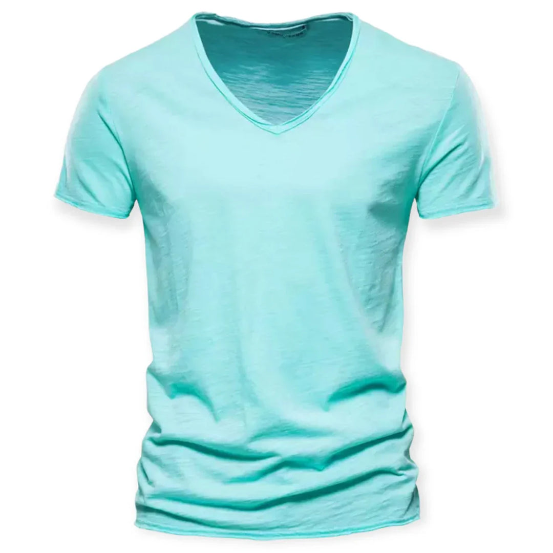 Comfortabel V-hals T-shirt voor mannen, perfect voor dagelijks gebruik en een relaxte stijl.