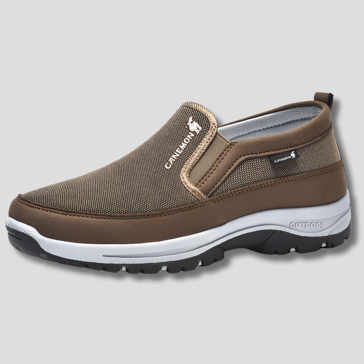 Waterdichte heren wandelschoenen met orthopedische ondersteuning en comfort voor duurzaam buitengebruik.