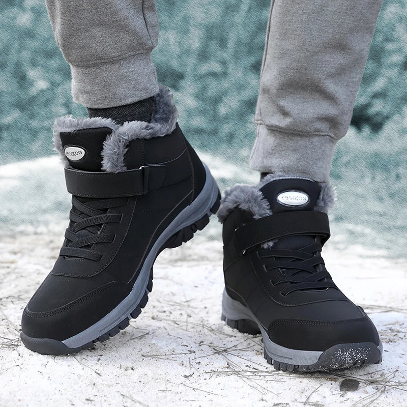 Duurzame heren outdoor winterlaarzen, waterdicht en warm, essentieel voor mannenmode in sneeuw en koude weersomstandigheden.