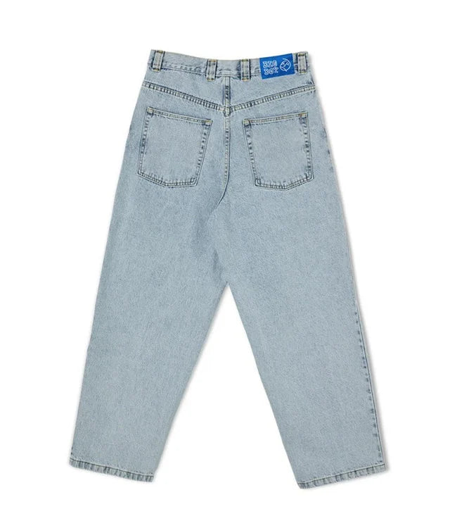 Baggy heren spijkerbroek, wijde pijpen en oversized pasvorm, essentieel voor urban en skater mode.