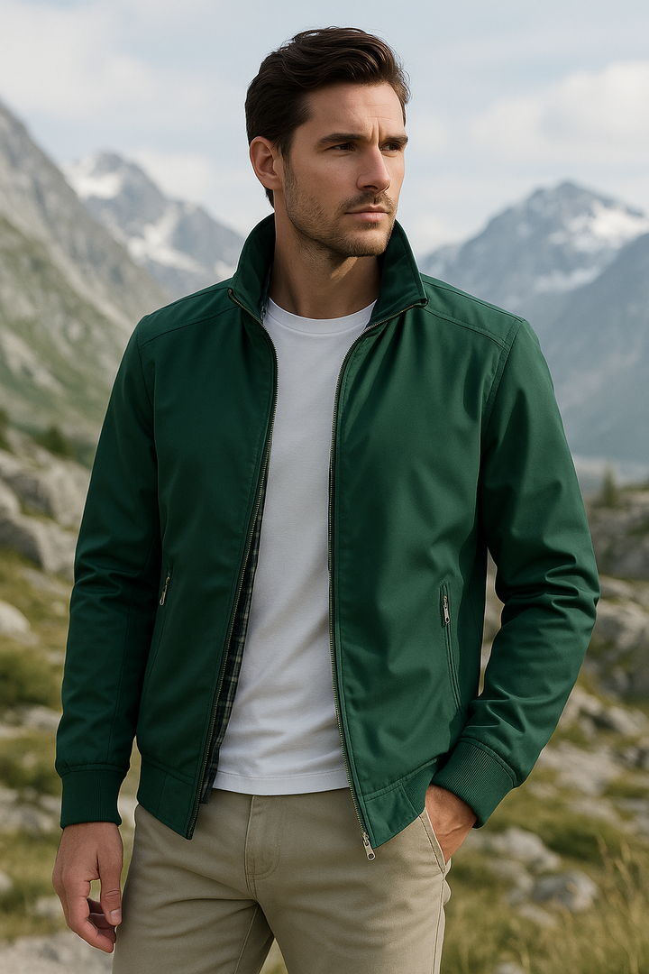 Stijlvolle heren zomerjas, geschikt voor diverse casual gelegenheden. Comfortabel en winddicht voor elke dag.