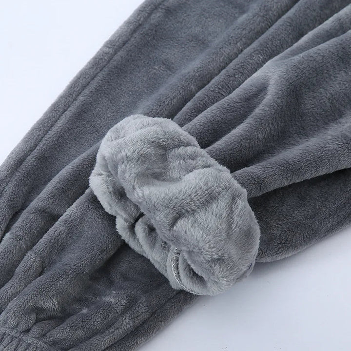Moderne heren winter pyjama set, comfortabel en stijlvol voor thuis.