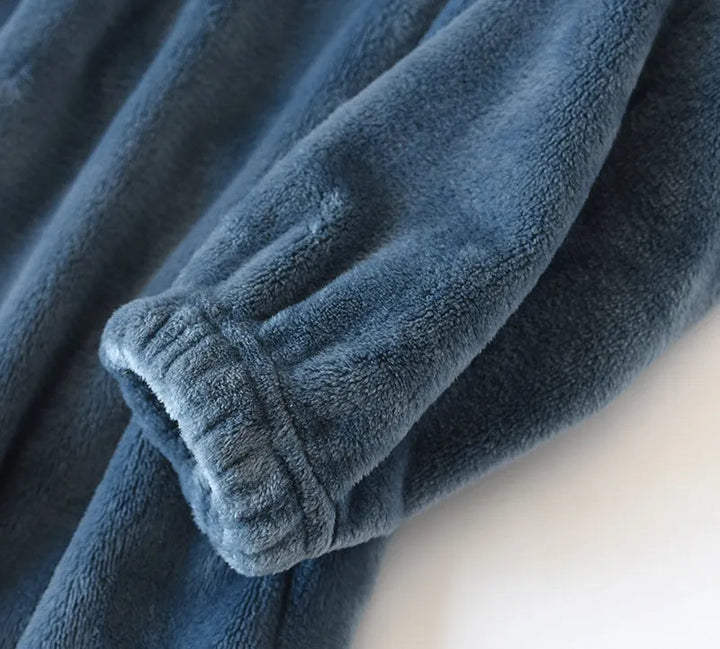 Comfortabele heren nachtmode: winter pyjama set met ruime pasvorm.