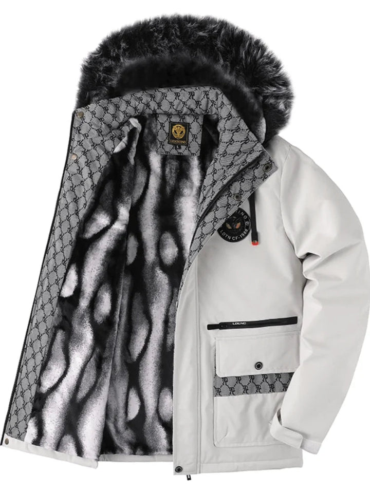 Robuuste waterdichte heren winterjas met capuchon. Perfecte buitenjas voor mannen in koud weer.
