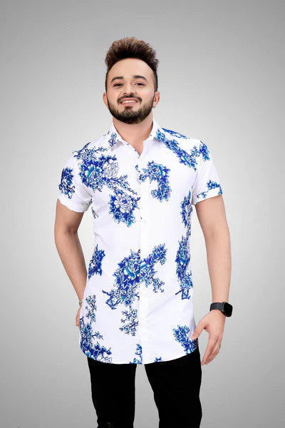 Zomers heren overhemd met levendige bloemenprint en korte mouwen. Perfect voor casual stranddagen of een relaxte vakantie.