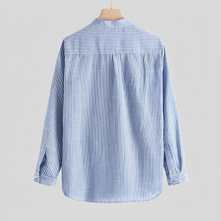 Heren overhemd met korte mouwen, comfortabel en koel voor de zomer. Casual stijlvol design voor herenmode.