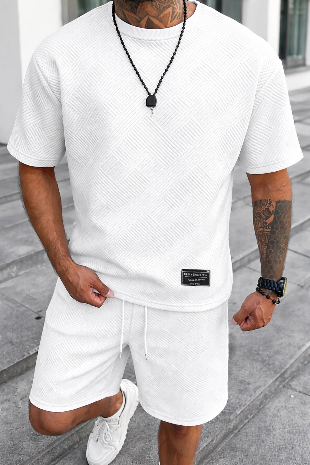 Heren trainingspak zomerset: een zacht kortemouw T-shirt en praktische sportshorts voor een ontspannen dagelijks look.