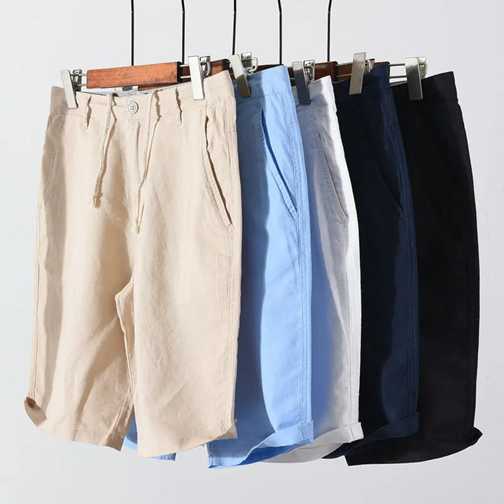 Ademende herenshorts van linnen-katoenmix met knoopsluiting, geschikt voor strand, vakantie en vrije tijd.