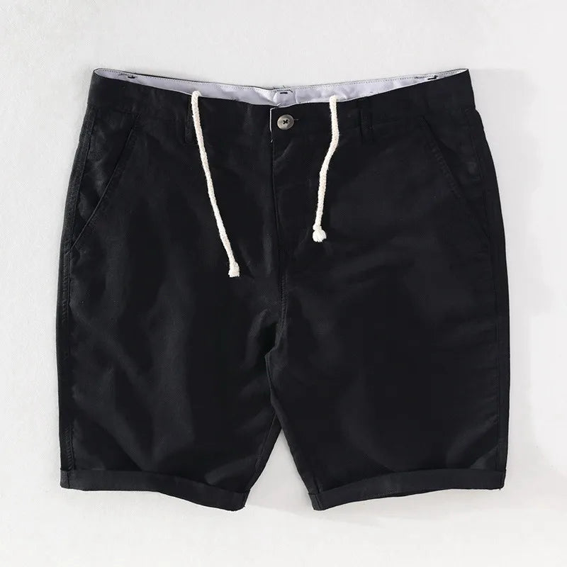 Zomerse herenshorts met knoopsluiting, lichtgewicht en ademend, perfect voor casual comfort op warme dagen.