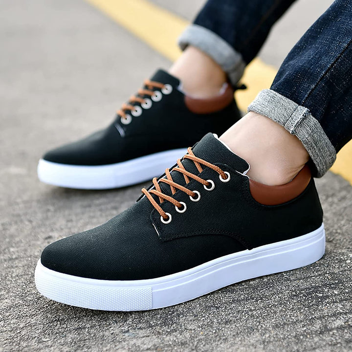 Comfortabele David sneakers voor heren, veelzijdig met witte zool, ideaal voor alledaags gebruik.