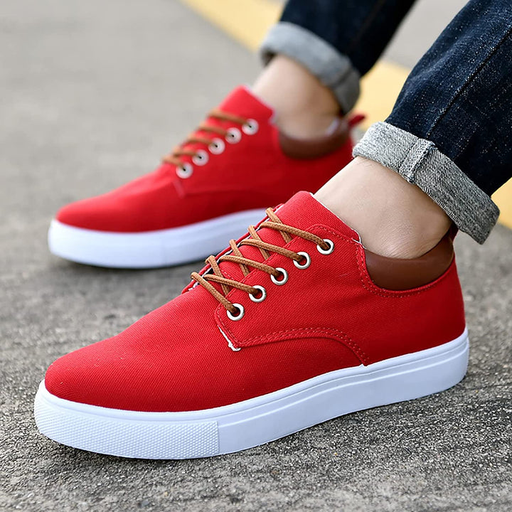 De witte zool van de David sneakers, gedetailleerd getoond, voor extra grip en comfort.