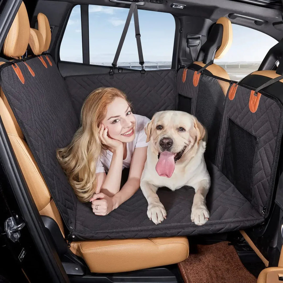Waterdichte honden autostoel met traagschuim; ideaal voor universele auto bescherming en comfort.