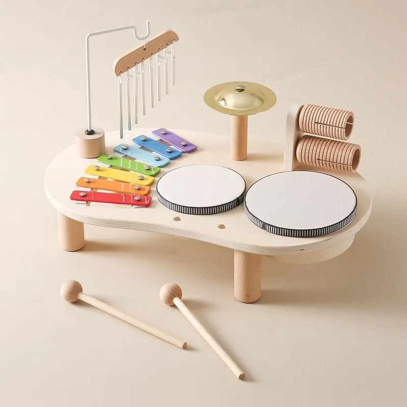 Overzicht van het houten muziekstation, ideaal voor peuters & kleuters om muzikale talenten te ontwikkelen.