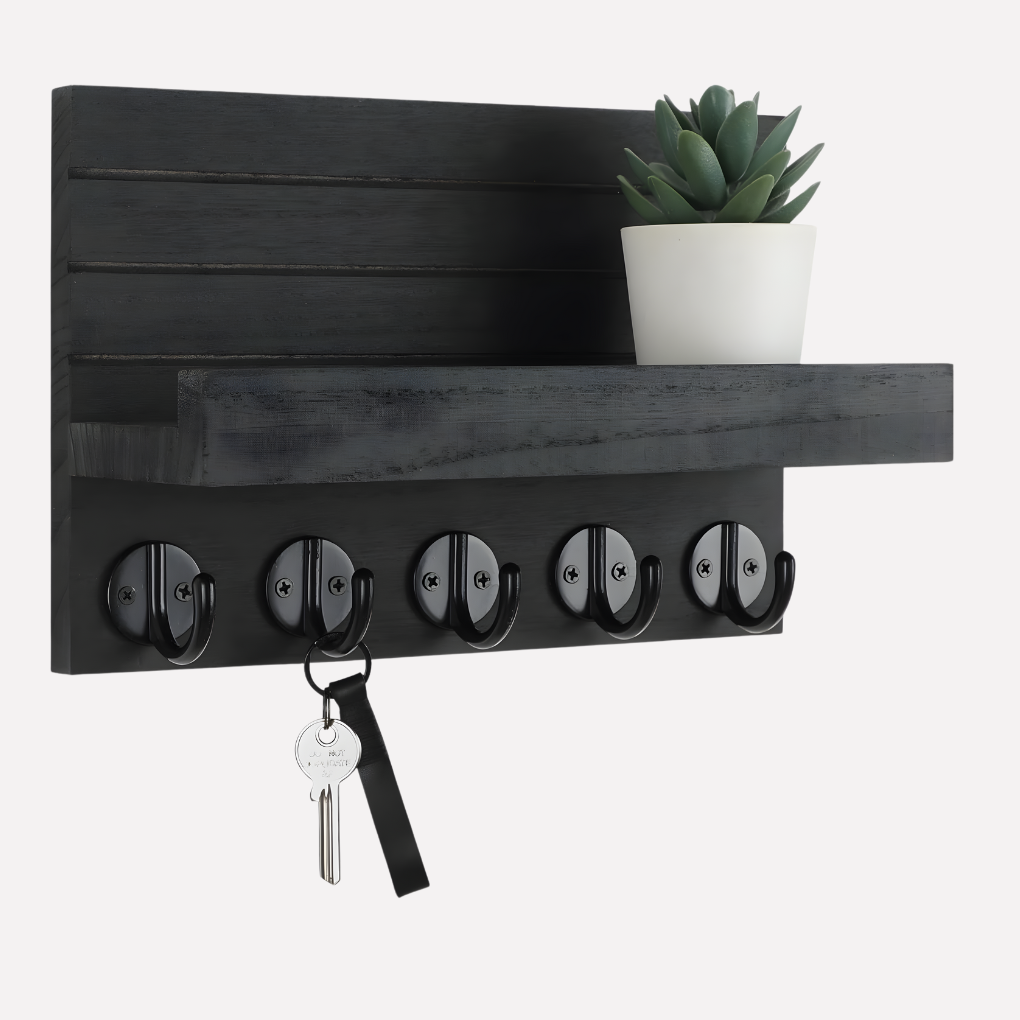 Houten wand sleutelhouder met postvak en handige plank voor hal organisatie en opbergen.