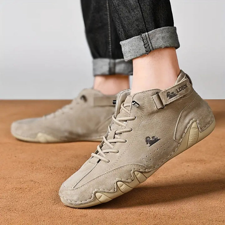 Herenschoenen Adriel in bruin, waterdicht kunstleer, comfortabel voor lange wandelingen.