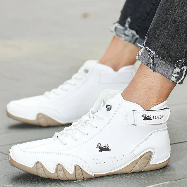 Witte Hoymans Adriel waterdichte herenschoenen, frisse look en comfortabel voor dagelijks gebruik.