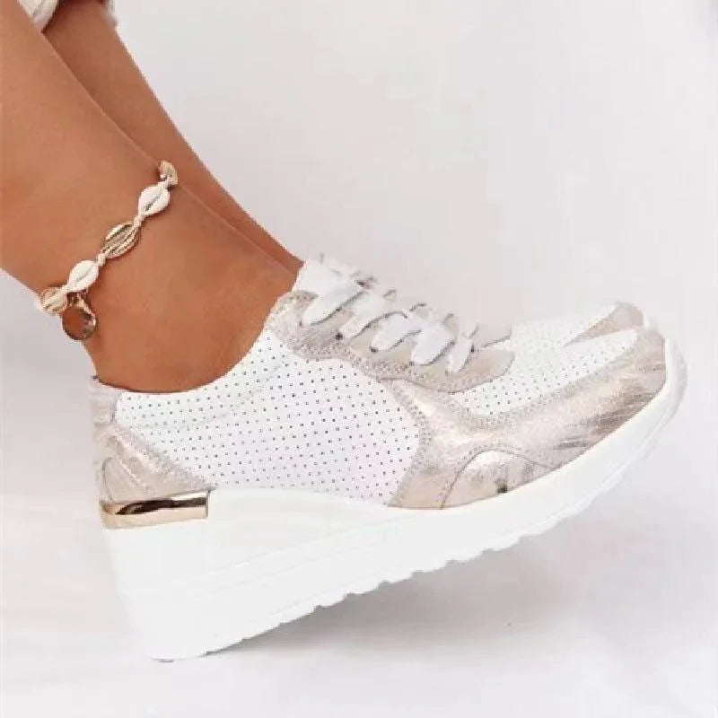 Beige Hoymans Air dames sneakers; lichte, ademende en comfortabele schoenen voor elke dames mode outfit.