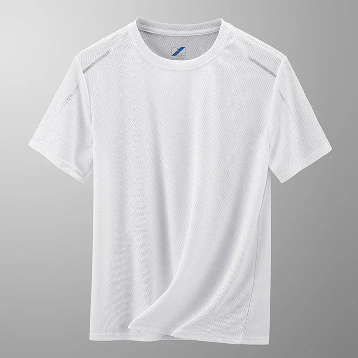 Ademend zomertop voor mannen, ideaal voor sport en actieve dagen. Sneldrogend en comfortabel design.