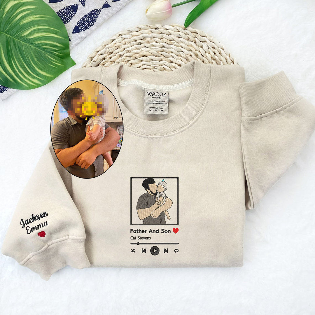 Gepersonaliseerd unisex sweatshirt met jouw foto geborduurd, een origineel fotocadeau voor elke gelegenheid.