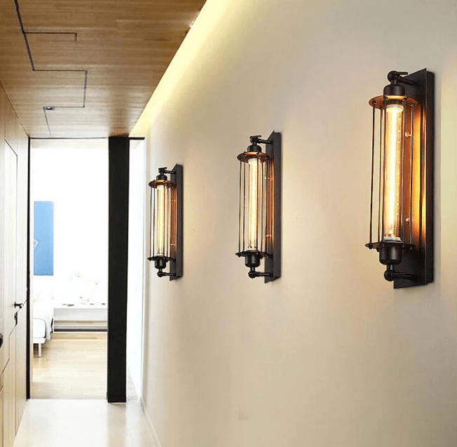 Strakke industriële wandlamp E27, minimalistisch retro design voor moderne interieurs.