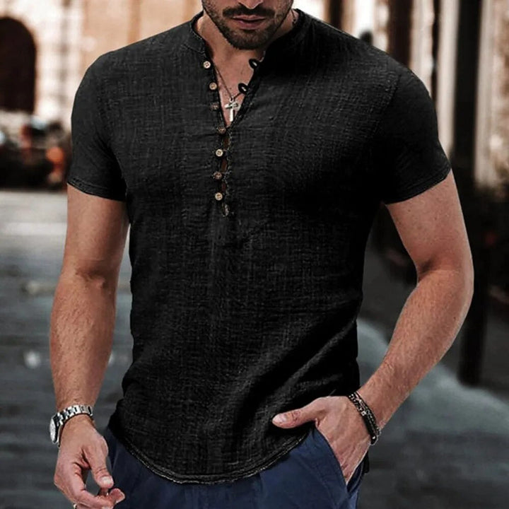 Stijlvol linnen herenshirt met v-hals en knopen in beige kleur, ideaal voor casual zomerkleding