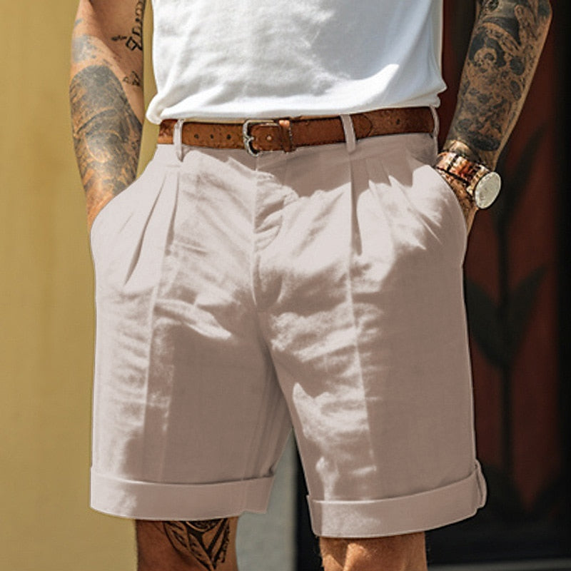 Beige heren geplooide shorts met omslag voor een zomerse look