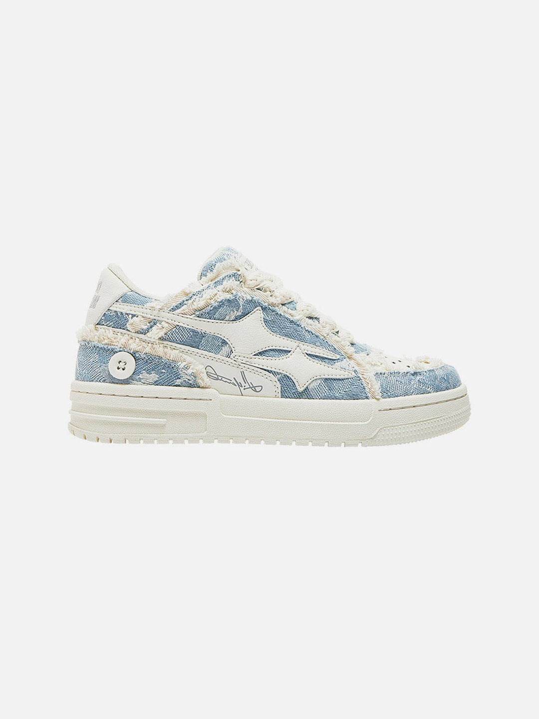 Casual heren vetersneakers met robuuste zool en opvallende sterrendetails. Ideaal voor dagelijks comfort.
