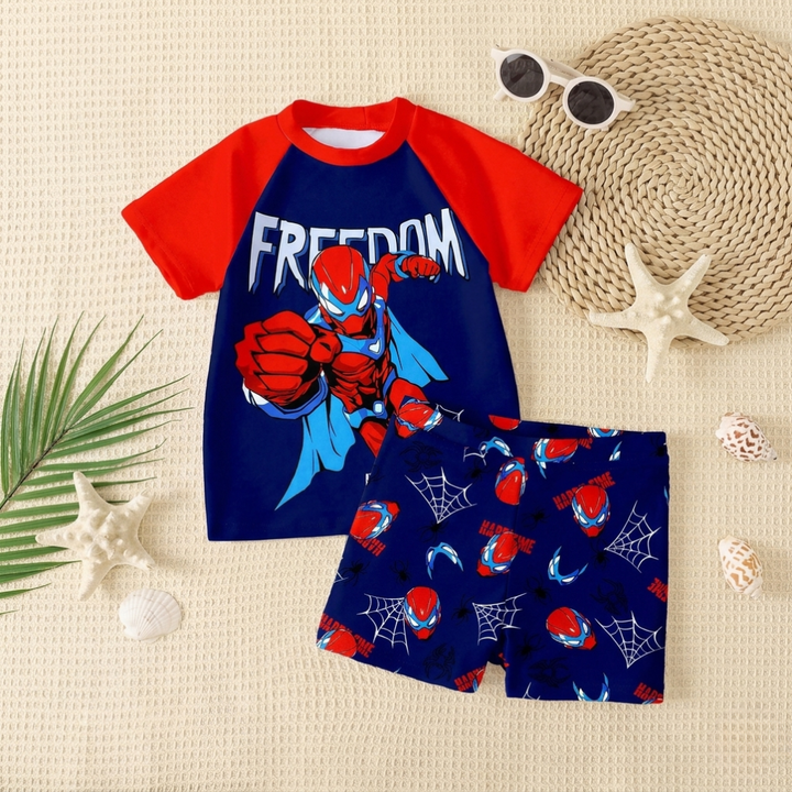 Praktische jongens zwemshorts met bijpassend T-shirt. Essentieel voor de zomer.