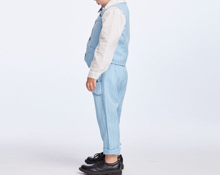 Baby jongens combiset. Stijlvolle en comfortabele feestkleding, perfect voor de kleine man.
