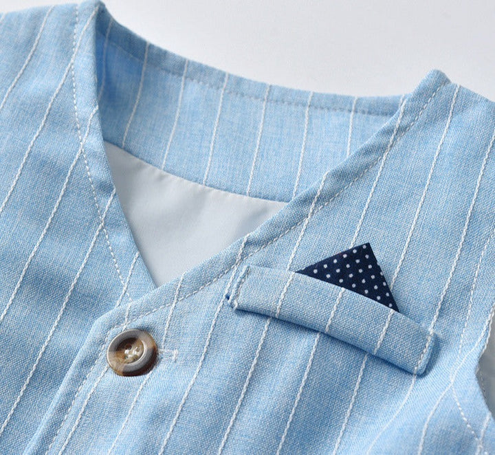 Comfortabele jongens Carol combiset. Ideaal voor baby's en peuters, elegante kinderkleding.