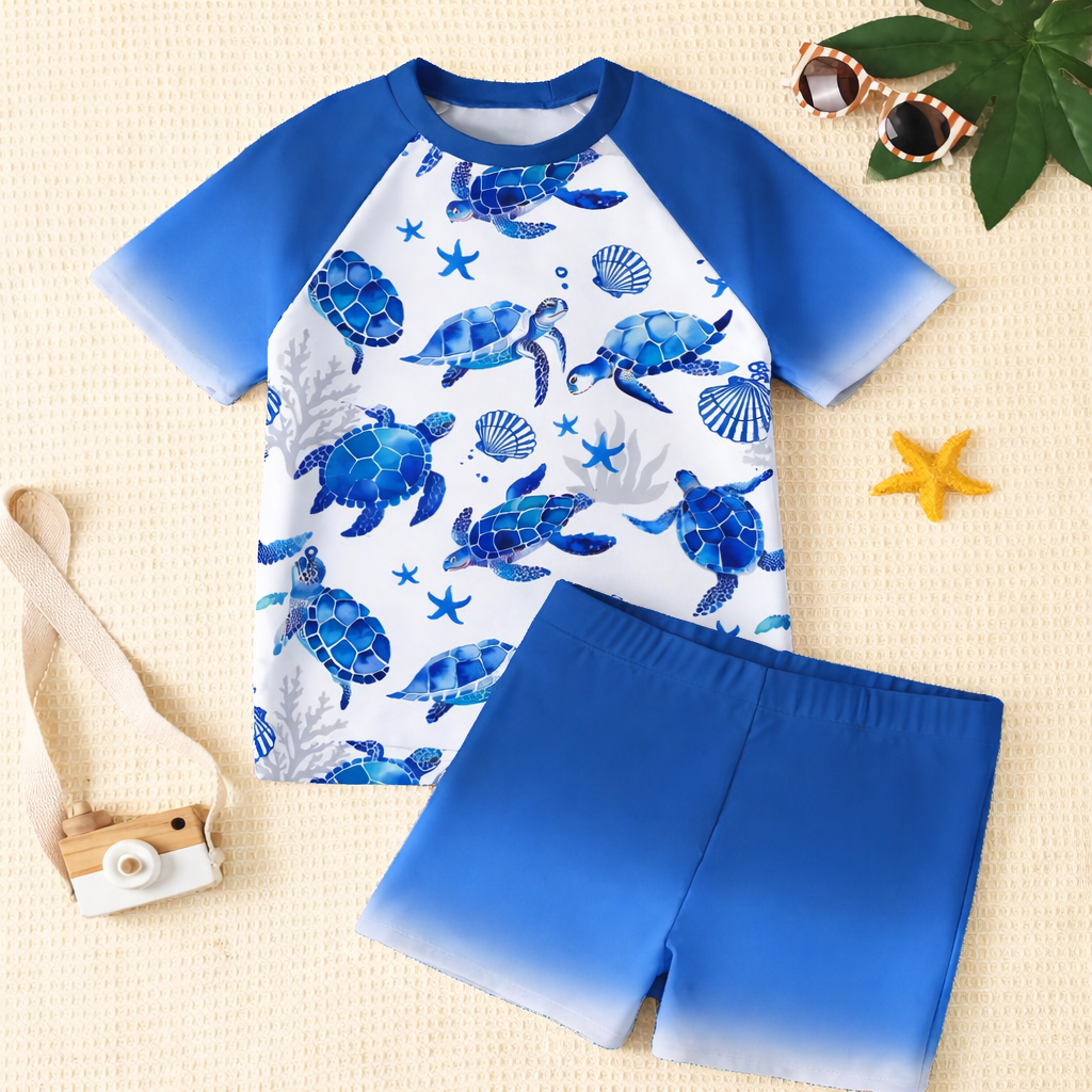 Moderne jongens zwemset voor waterplezier. Casual shirt en zwemshorts, sneldrogend en comfortabel, ook in grote maten.