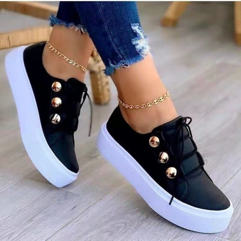 Zijzicht van comfortabele KaatjesSneaks dames sneakers, biedt schokdemping en optimale pasvorm voor dagelijks gebruik.