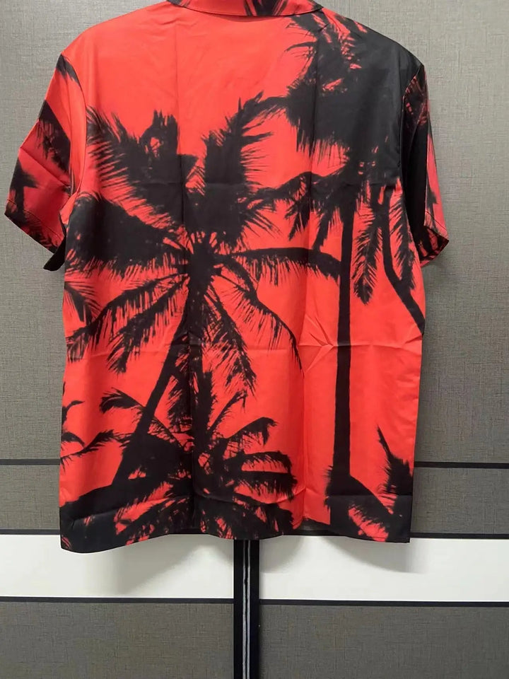 Kaikura heren shirt met trendy tropische bloemenprint. Korte mouwen, comfortabel voor zomer en casual heren.
