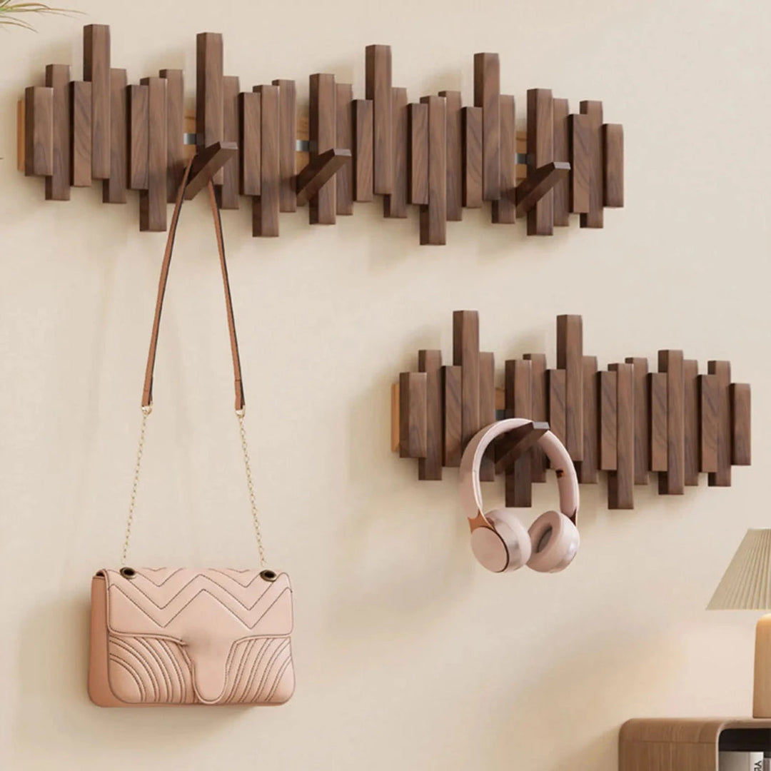 Stijlvolle beukenhouten kapstok, modern woonaccessoire in pianodesign; perfect voor jassen & tassen.