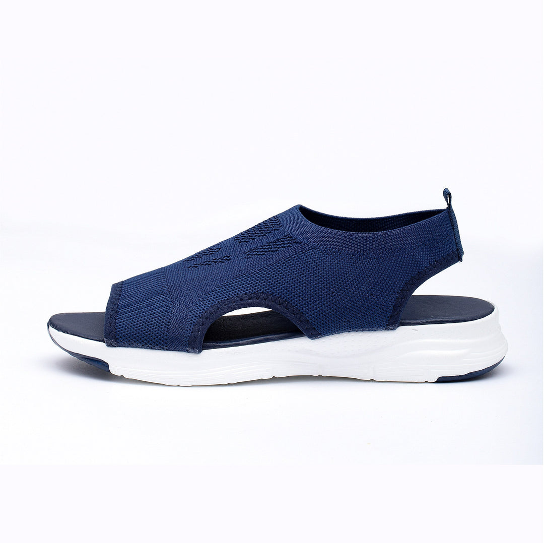 Zomerse Kaska™ wandelsandalen voor dames, bieden comfort en anti-slip grip voor actieve dagen. Orthopedisch voetbed.